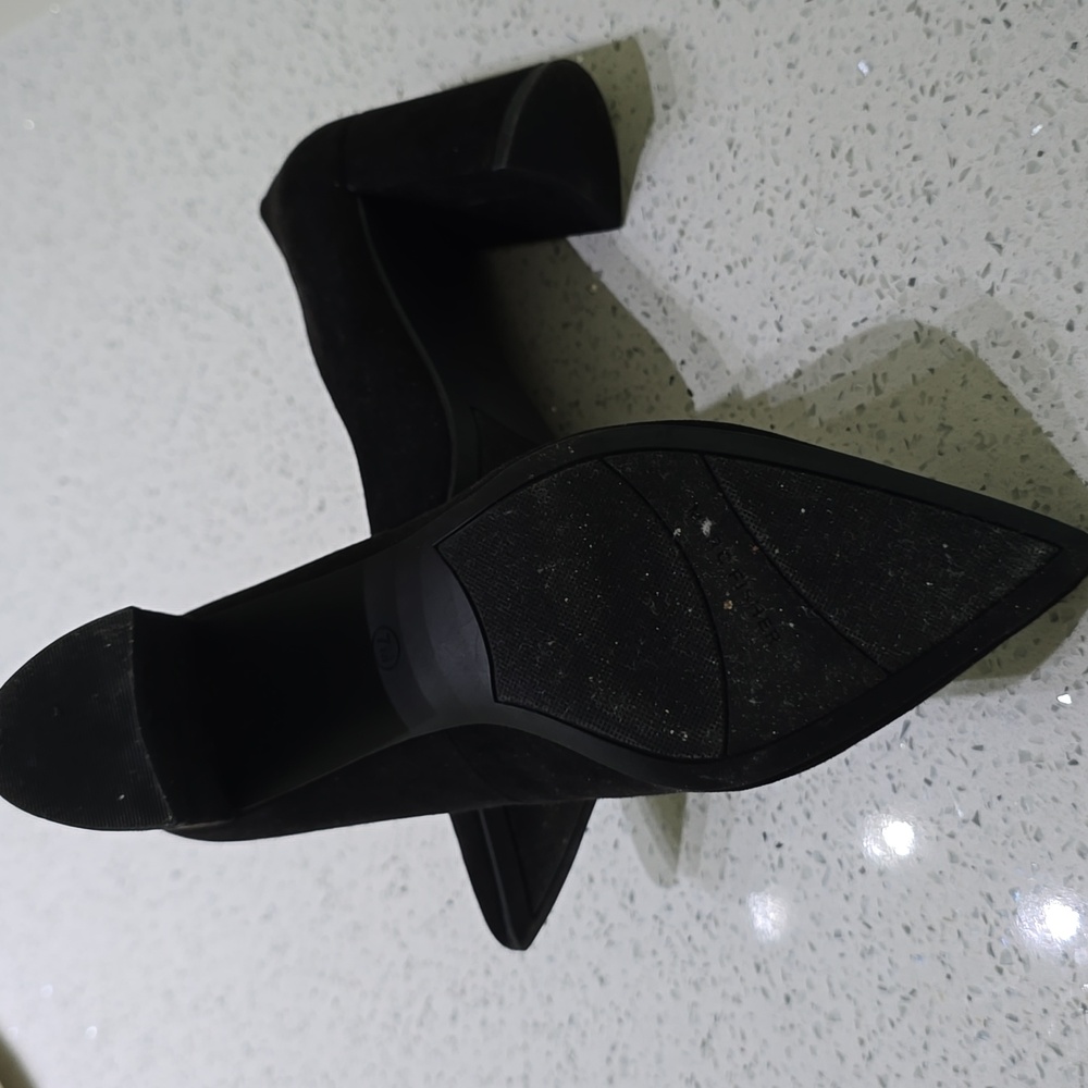 Shoes - Picture 4 of 4